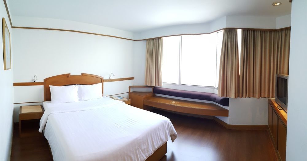 Chon Inter Hotel Chonburi Exterior foto