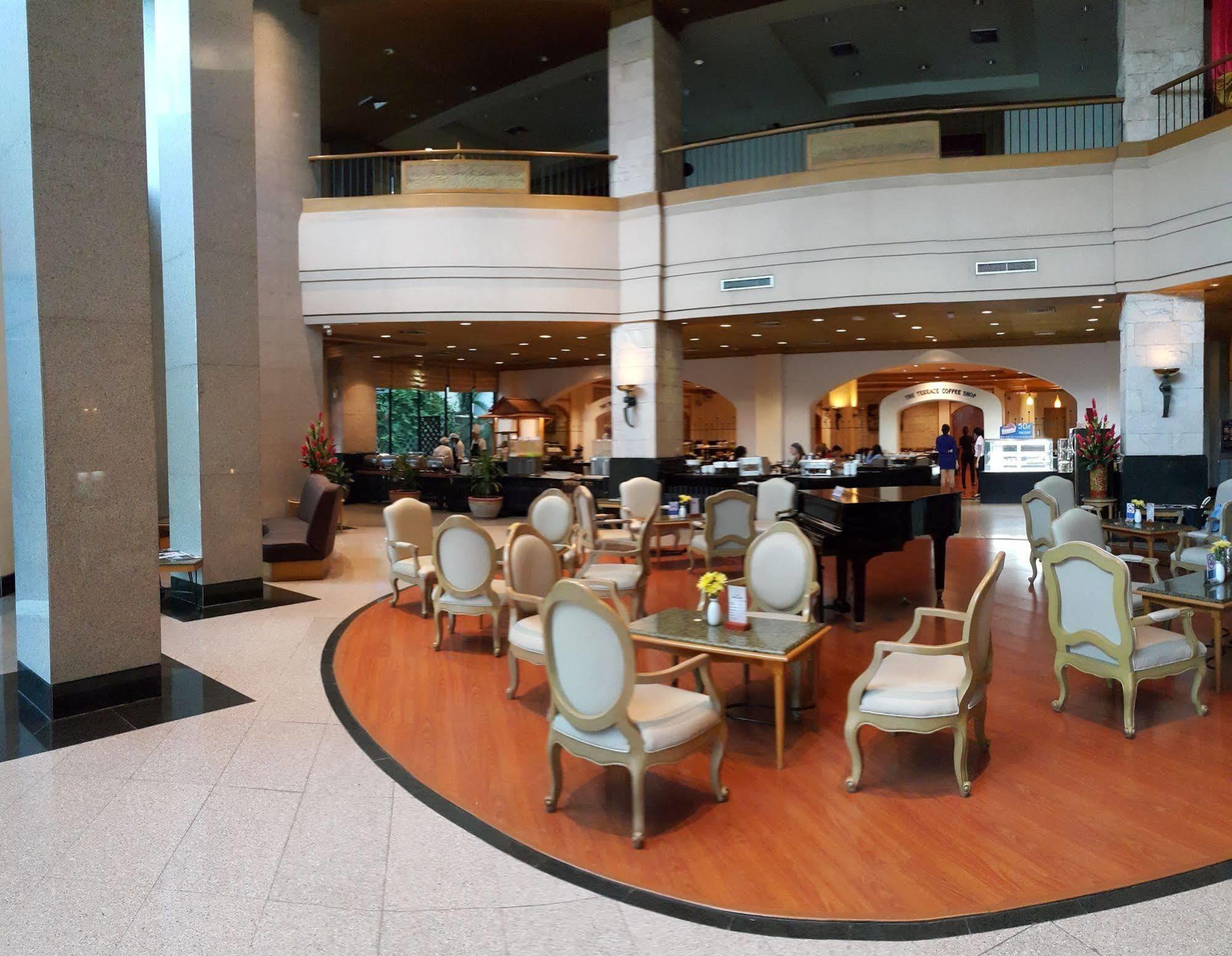 Chon Inter Hotel Chonburi Exterior foto