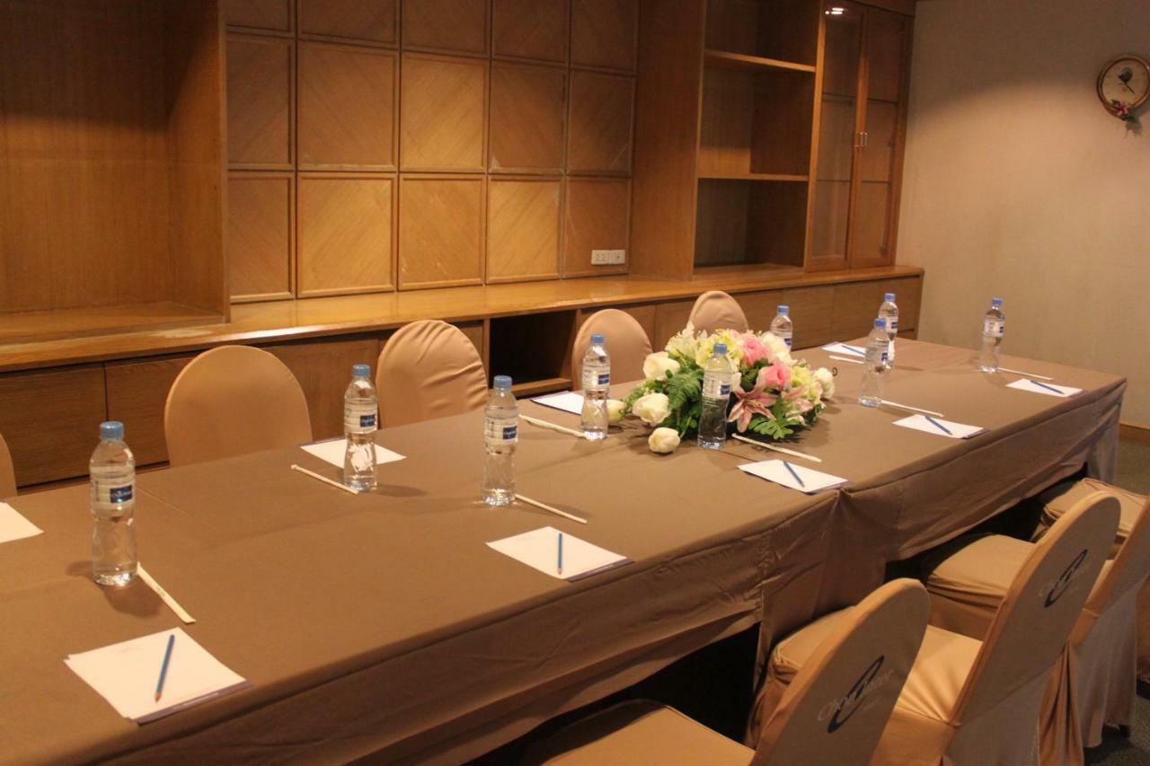 Chon Inter Hotel Chonburi Exterior foto